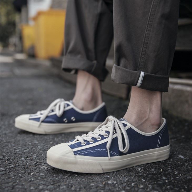 canvas shoes